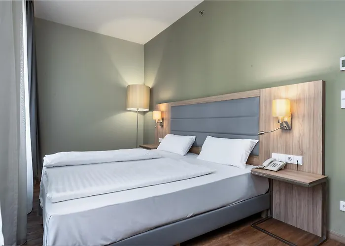 Akeah Verdi Budapest